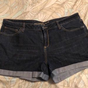 Dark wash Arizona jean shorts
